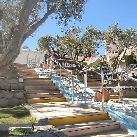 Village Cap Esterel , Agay , T2 Climatise Vue Panoramique - Acces De Plain-pied Au Calme Rare Sur Le Site - Piscines Et Parking Couvert Inclus Апартаменты