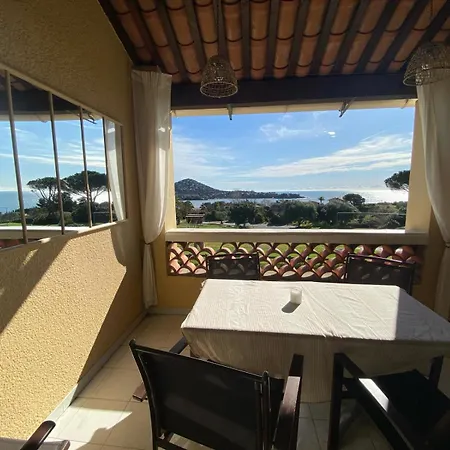 Village Cap Esterel , Agay , T2 Climatise Vue Panoramique - Acces De Plain-pied Au Calme Rare Sur Le Site - Piscines Et Parking Couvert Inclus Apartment Saint-Raphael (Var)