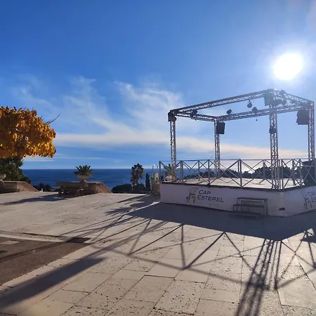 Apartment Village Cap Esterel , Agay , T2 Climatise Vue Panoramique - Acces De Plain-pied Au Calme Rare Sur Le Site - Piscines Et Parking Couvert Inclus *