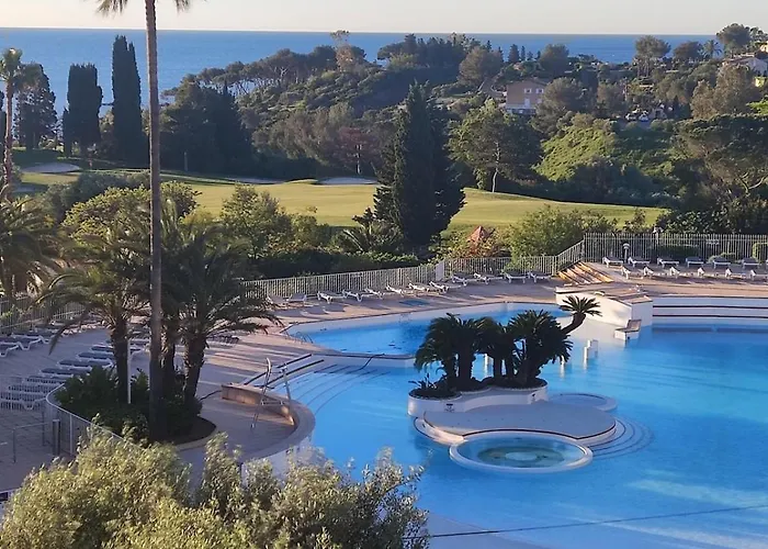 Village Cap Esterel , Agay , T2 Climatisé Vue Panoramique - Accès De Plain-pied Au Calme Rare Sur Le Site - Piscines Et Parking Couvert Inclus *
