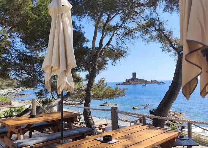 Village Cap Esterel , Agay , T2 Climatisé Vue Panoramique - Accès De Plain-pied Au Calme Rare Sur Le Site - Piscines Et Parking Couvert Inclus Saint-Raphaël